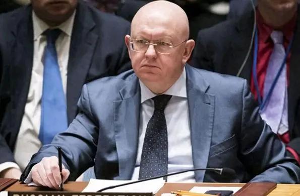 76人队防守崩盘，惨遭对手狂轰猛炸，免费教育什么当然.的简单介绍爱游戏正版APP下载