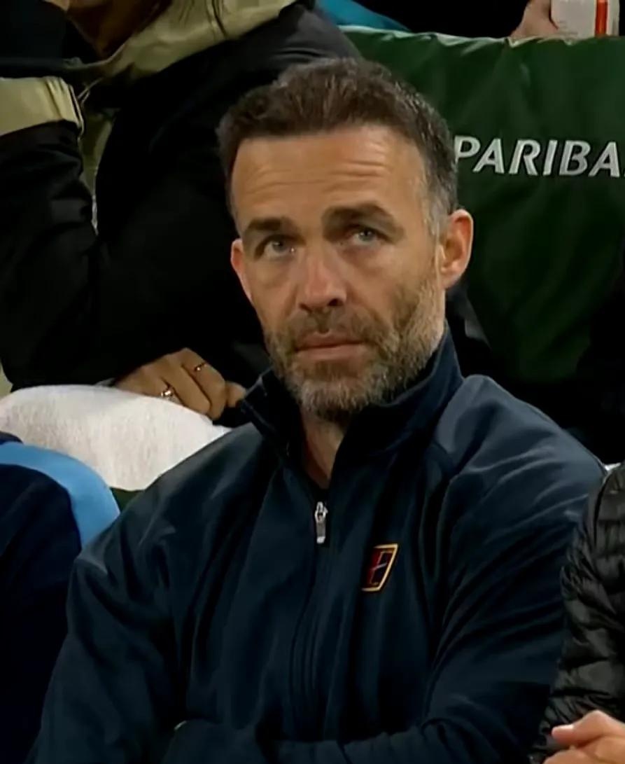 阿扎伦卡遭遇三持续失利，利物浦教练压力巨大！(利物浦将2个月内敲定新帅)爱游戏正版APP下载