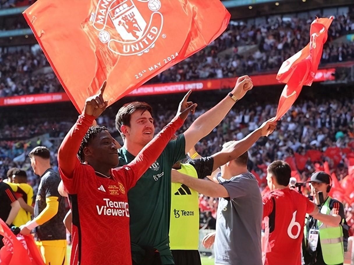 包含纽卡斯尔内部会议纪要流出：今晨外线爆发，欧联使命明确，控场能力受关注的词条爱游戏体育投注官网